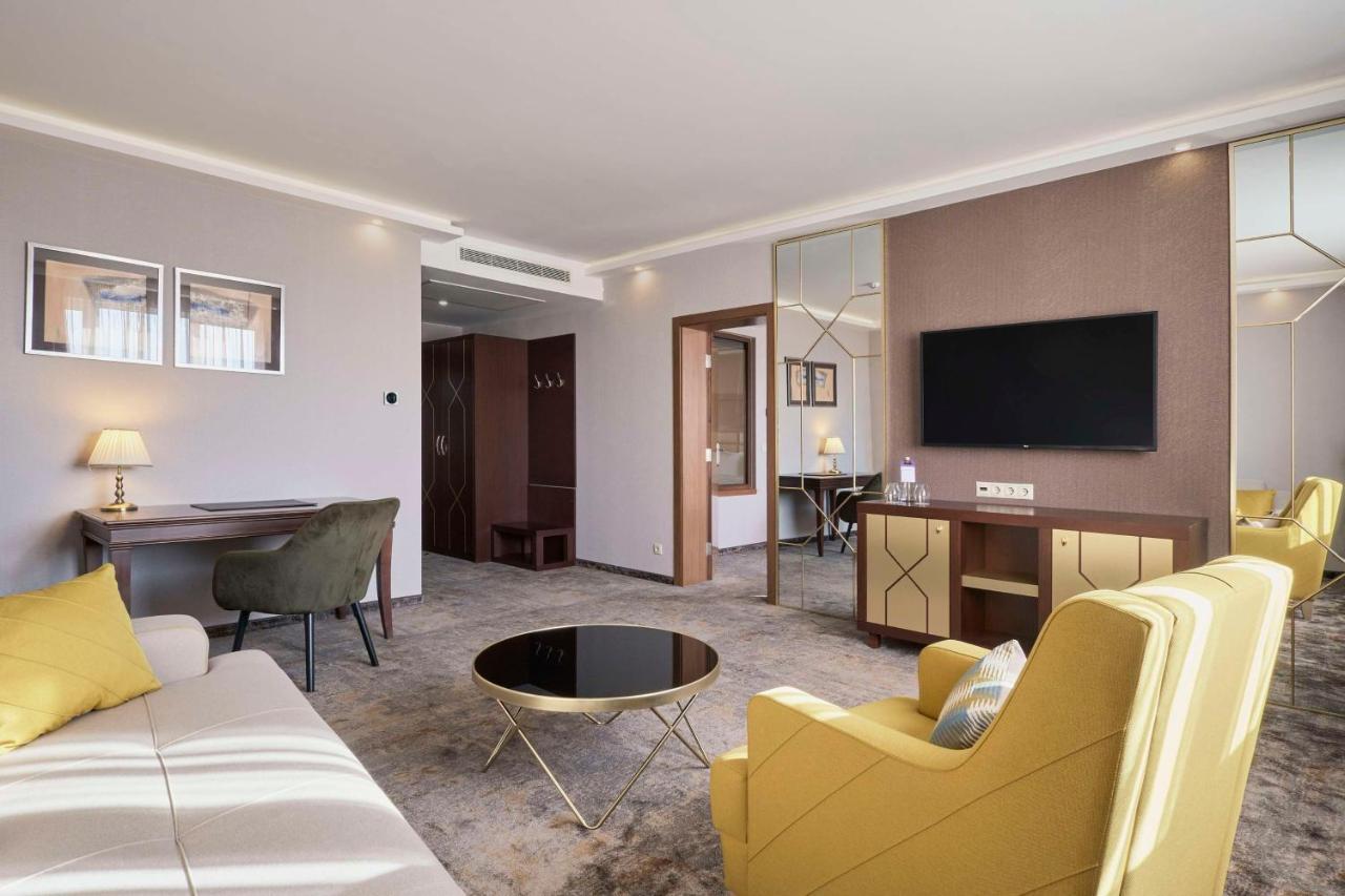 Radisson Hotel Plovdiv Exterior photo